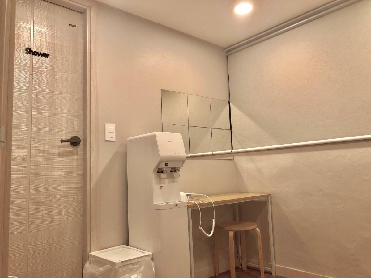 Dawoo House 1 In Hongdae Hotel Seoul Exterior photo